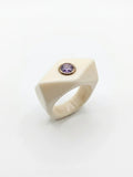 Anello Chunky Candy – resina bianca con Swarovski lilla